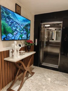 lobby29